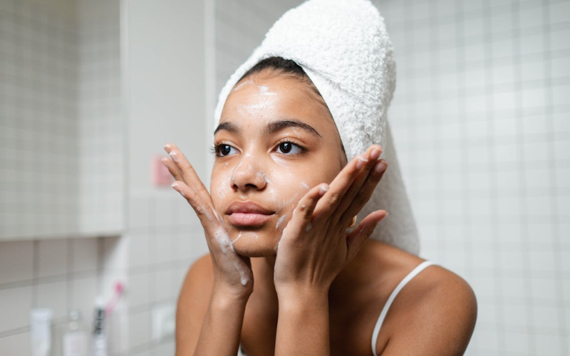 Read more about the article Why Your Skincare Routine Might Be Making Things Worse