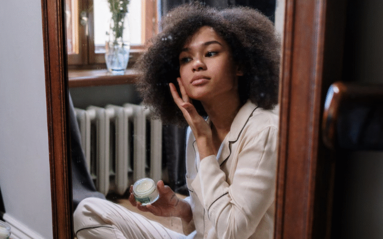 Why Your Face Still Feels Oily Even After Washing It